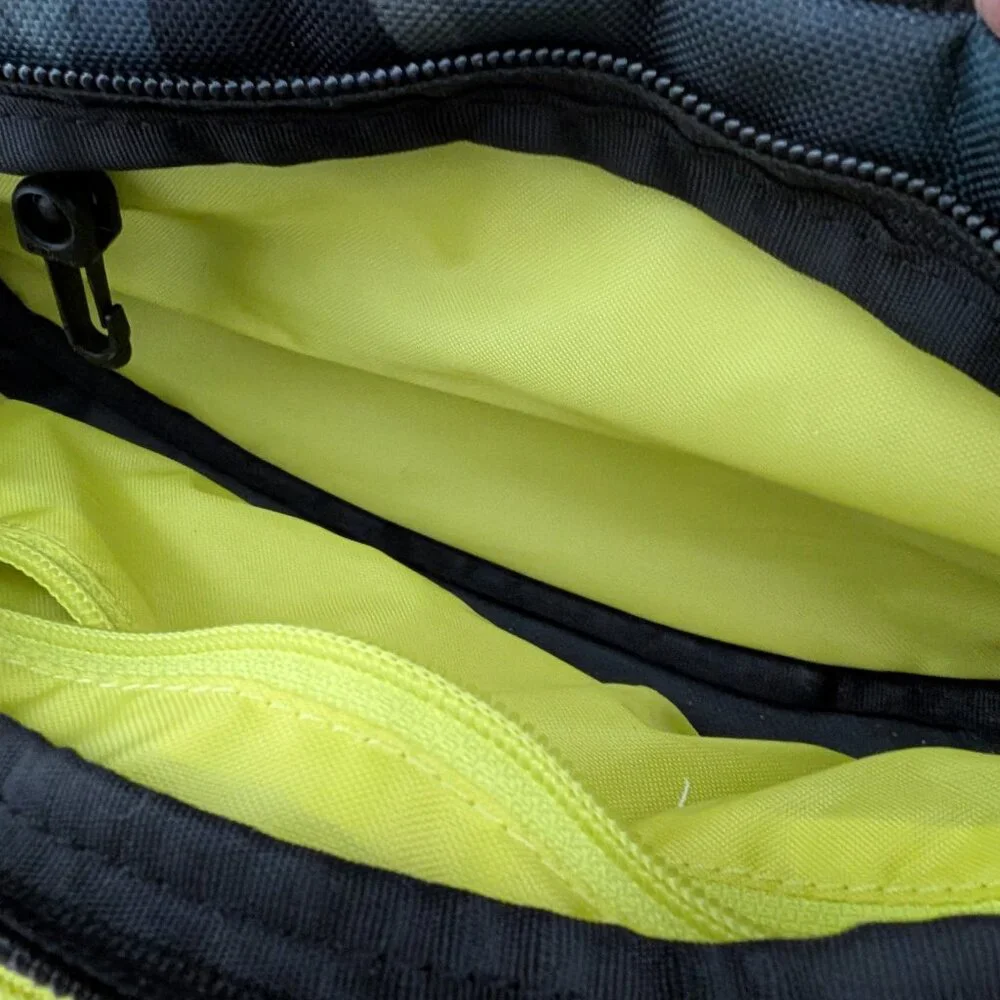 Dakine Crossbody Fanny Pack - Picture 6 of 8
